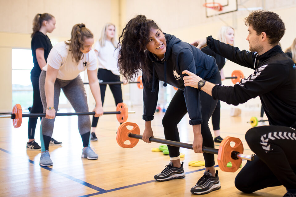 Efterskole med Fitness - Prøv Fitnesslinjen Haarby Efterskole -